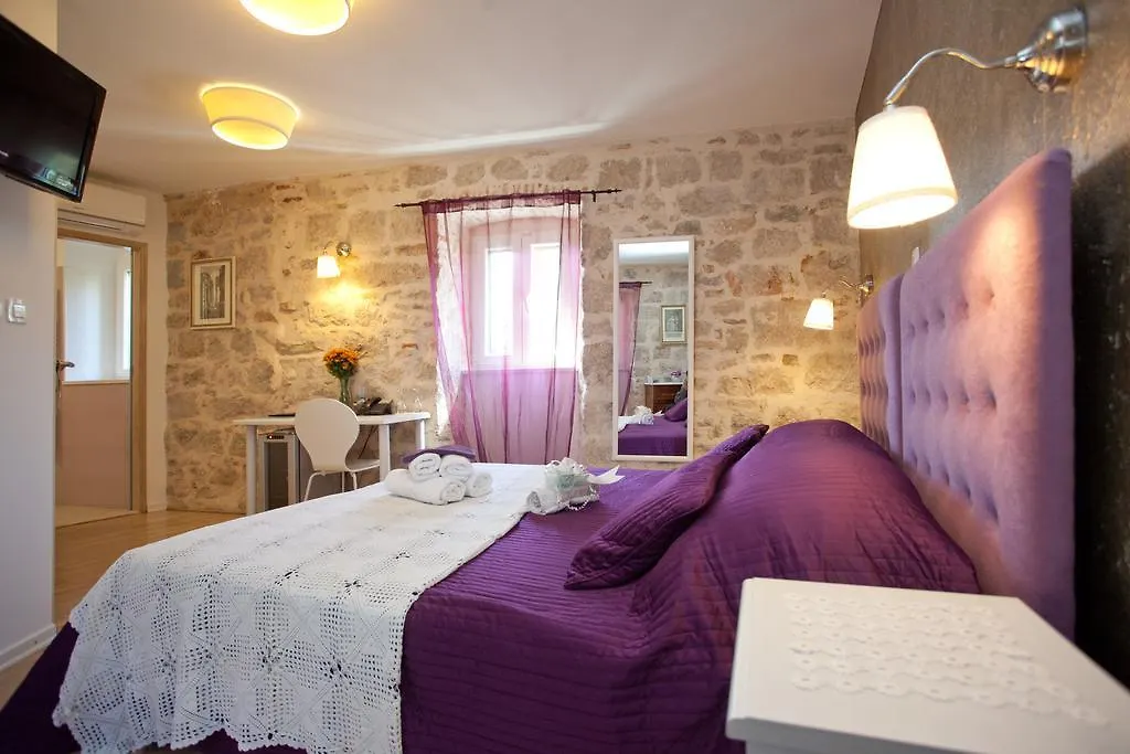 Bed & Breakfast Vila Baguc 4*, Split
